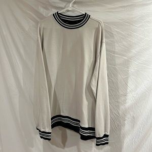 No boundaries white crewneck